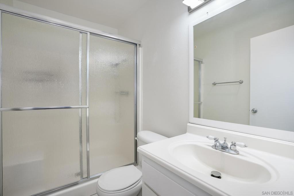 10331 Lindley Ave 266 Property Photo 12