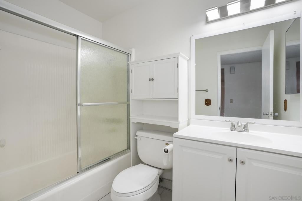 10331 Lindley Ave 266 Property Photo 15