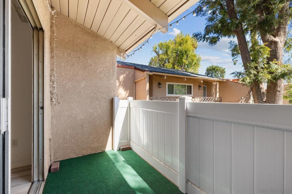 10331 Lindley Ave 266 Property Photo 20