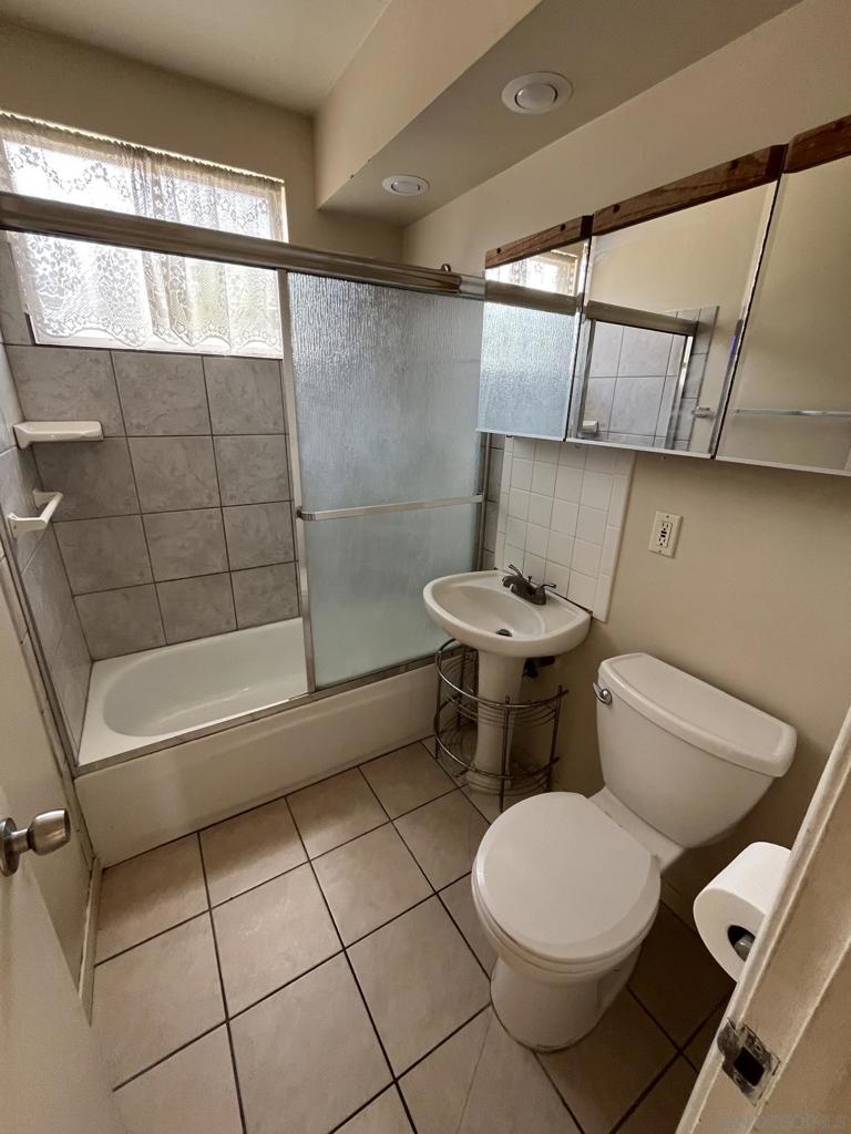 3577 85 Landis St. Property Photo 7