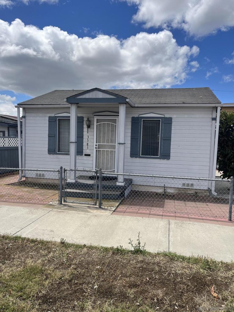 3577 85 Landis St. Property Photo 11