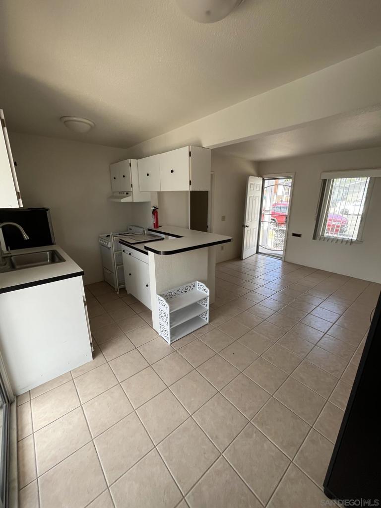 3577 85 Landis St. Property Photo 14