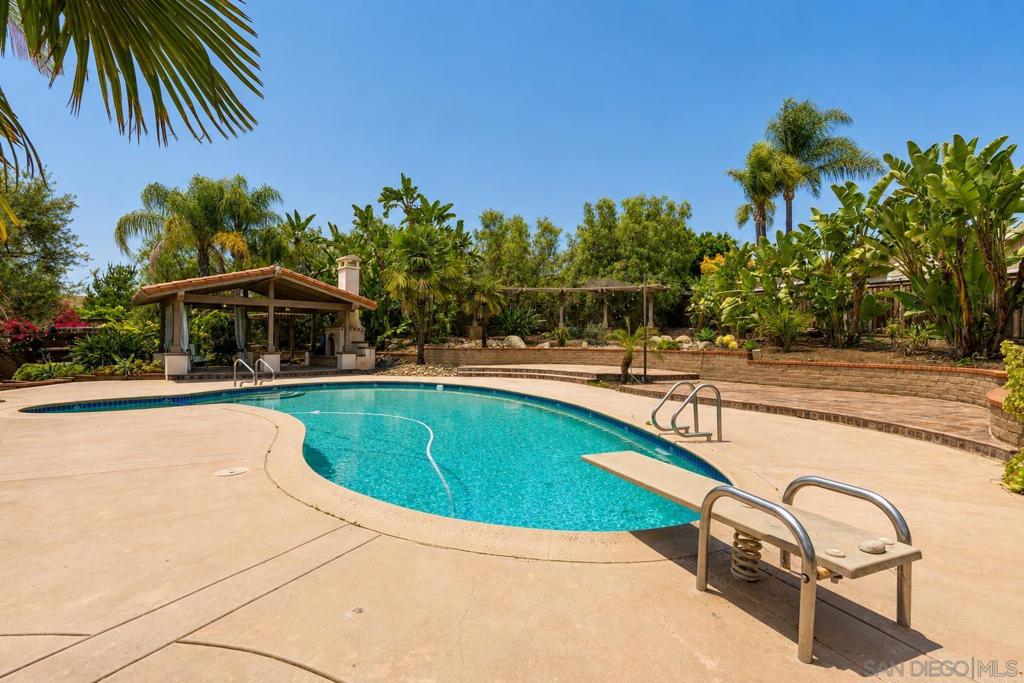 937 Pepper Tree Lane Property Photo 45
