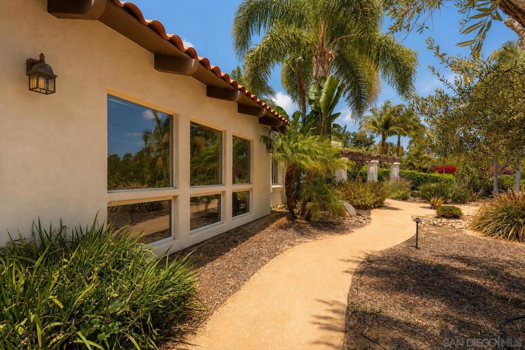 937 Pepper Tree Lane Property Photo 49