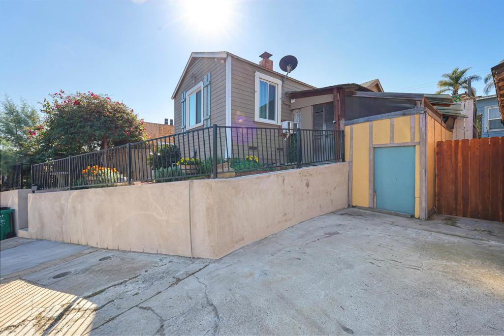 4147 San Miguel Ave Property Photo 11