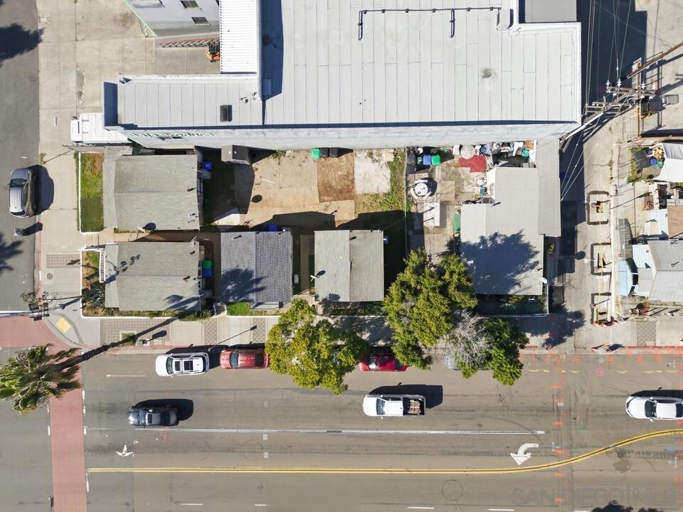 1028 Cesar E Chavez Pkwy Property Photo 4