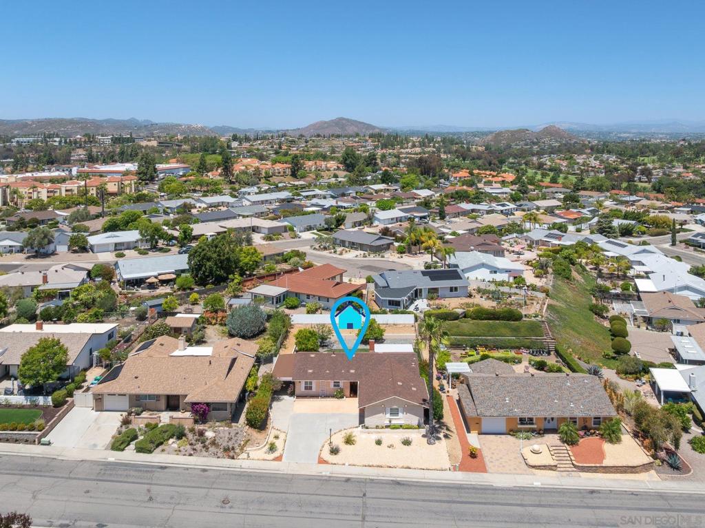 12118 Obispo Property Photo 3