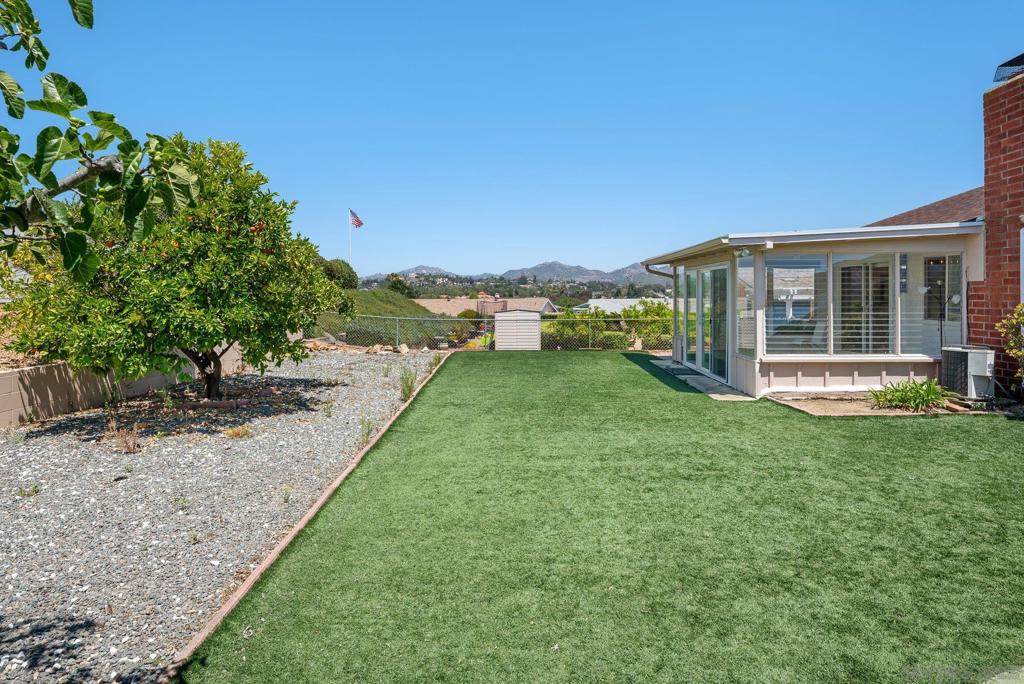 12118 Obispo Property Photo 13