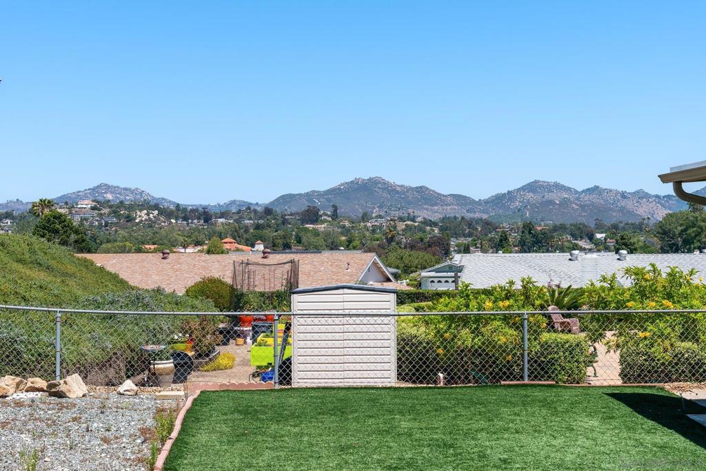 12118 Obispo Property Photo 14
