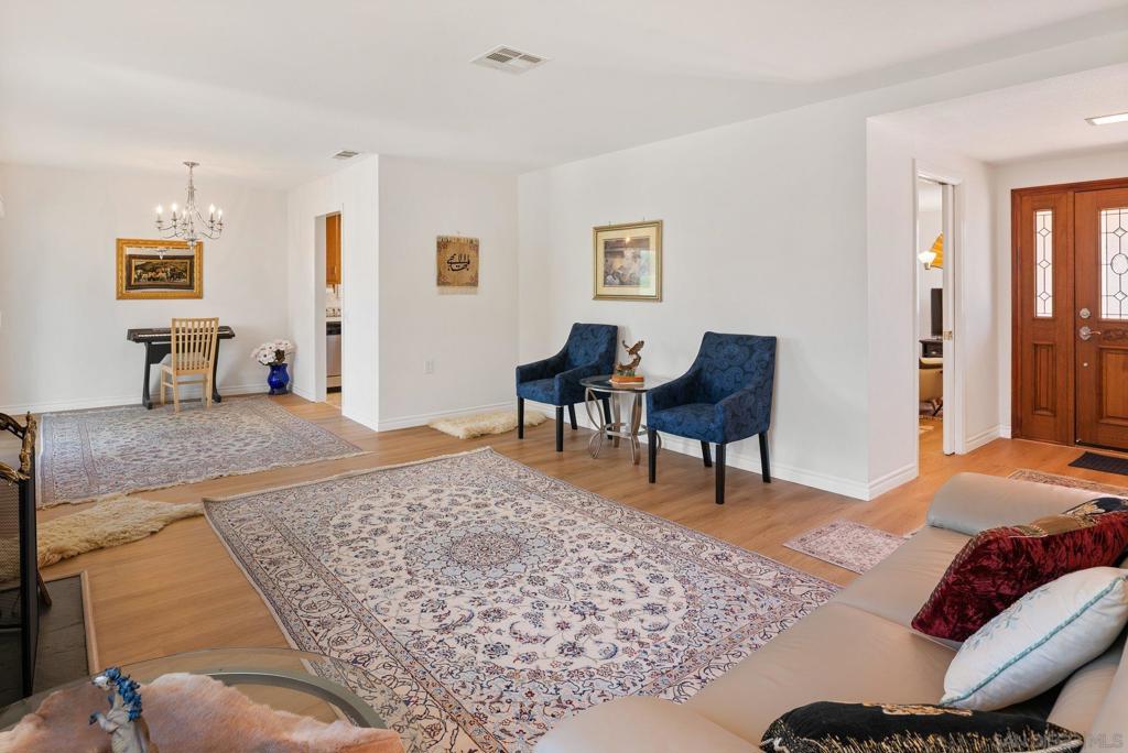 12118 Obispo Property Photo 21