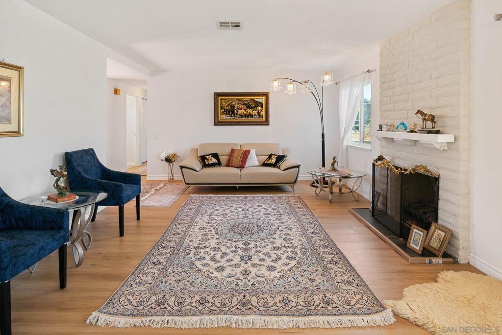 12118 Obispo Property Photo 22