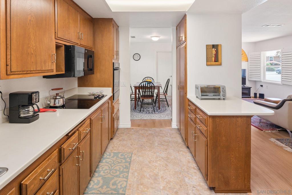 12118 Obispo Property Photo 37