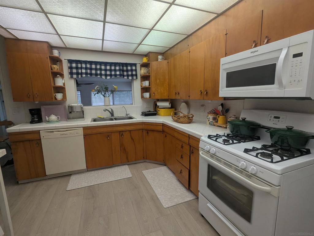 1181 W Mayberry W Property Photo 19