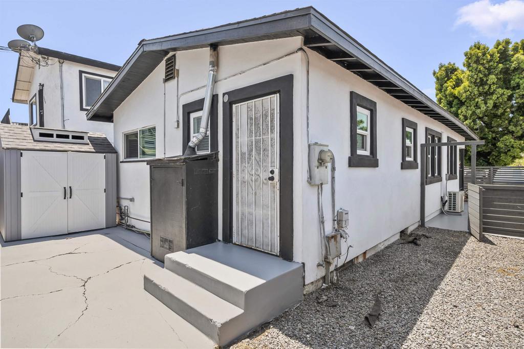 4319 4323 Landis Property Photo 6