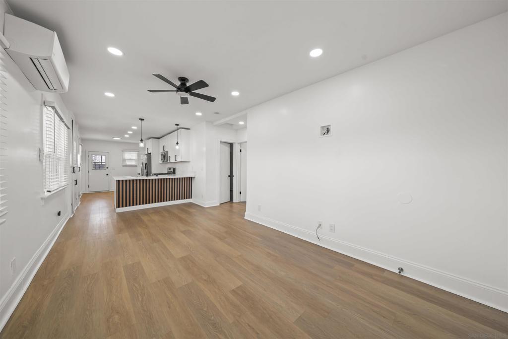 4319 4323 Landis Property Photo 13
