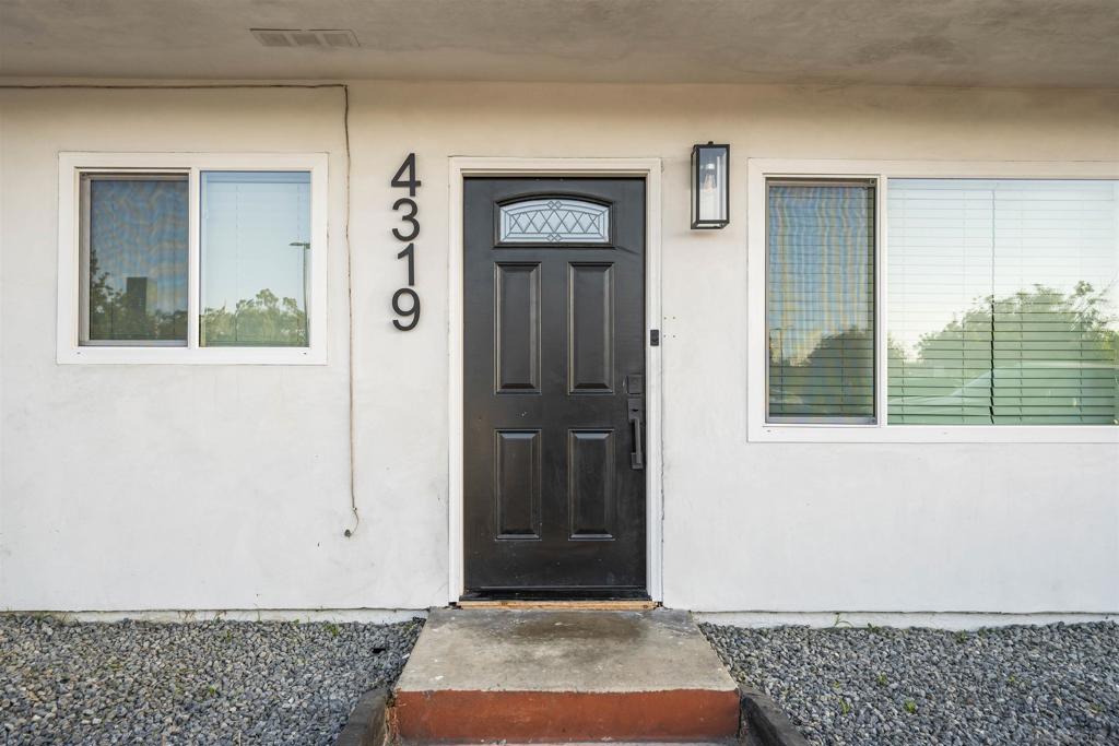 4319 4323 Landis Property Photo 31