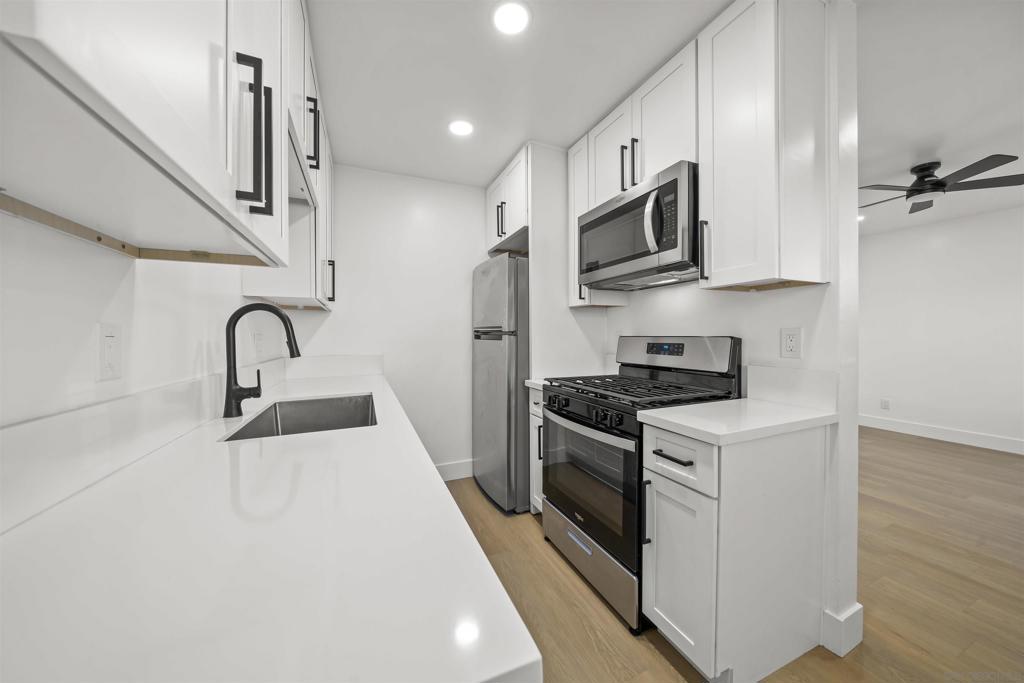 4319 4323 Landis Property Photo 37