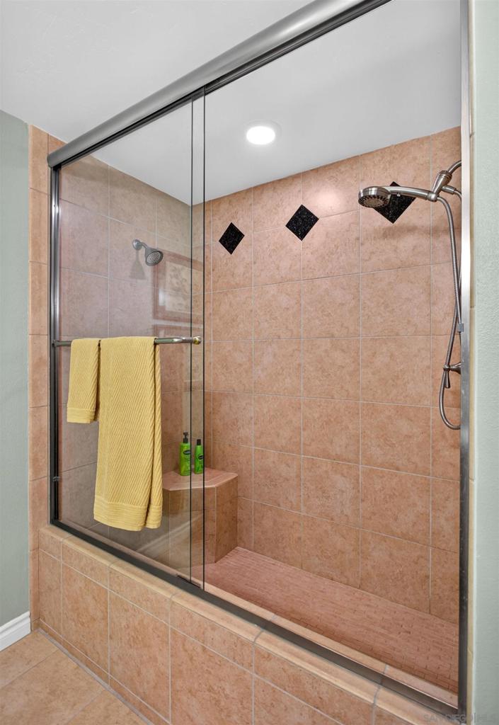 4077 3rd Avenue 409 Property Photo 8