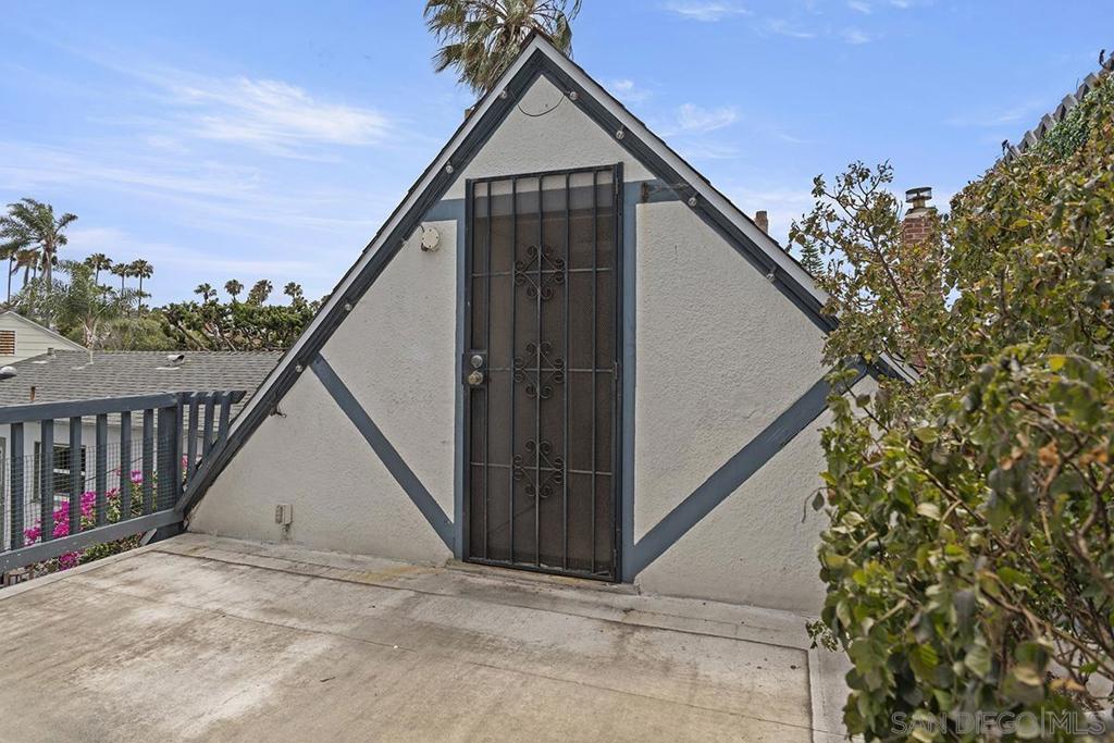 4854 Del Mar Avenue Property Photo 26