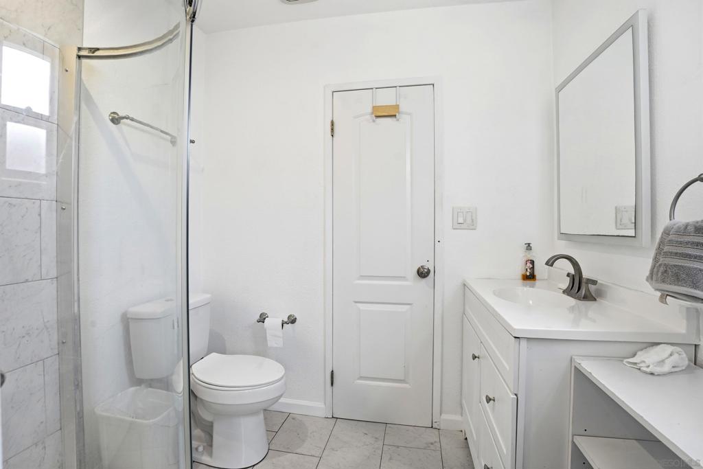 1071 1069 Madison Ave Property Photo 11