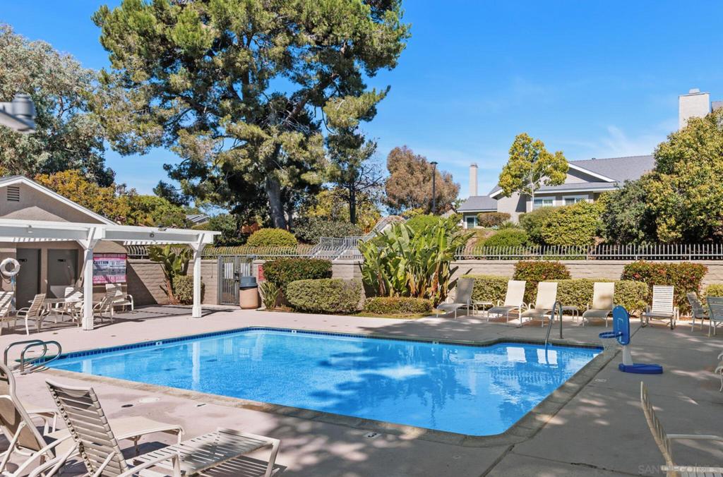 1971 Azure Way Property Photo 29