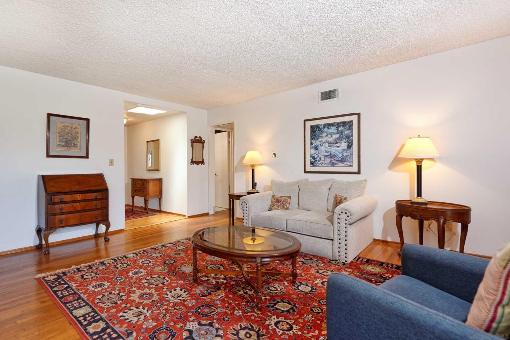 3152 Governor Drive Property Photo 3