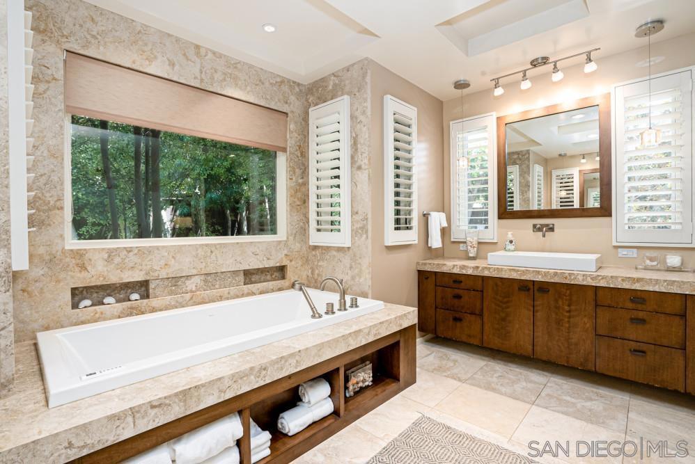 7967 Paseo Del Ocaso Property Photo 12