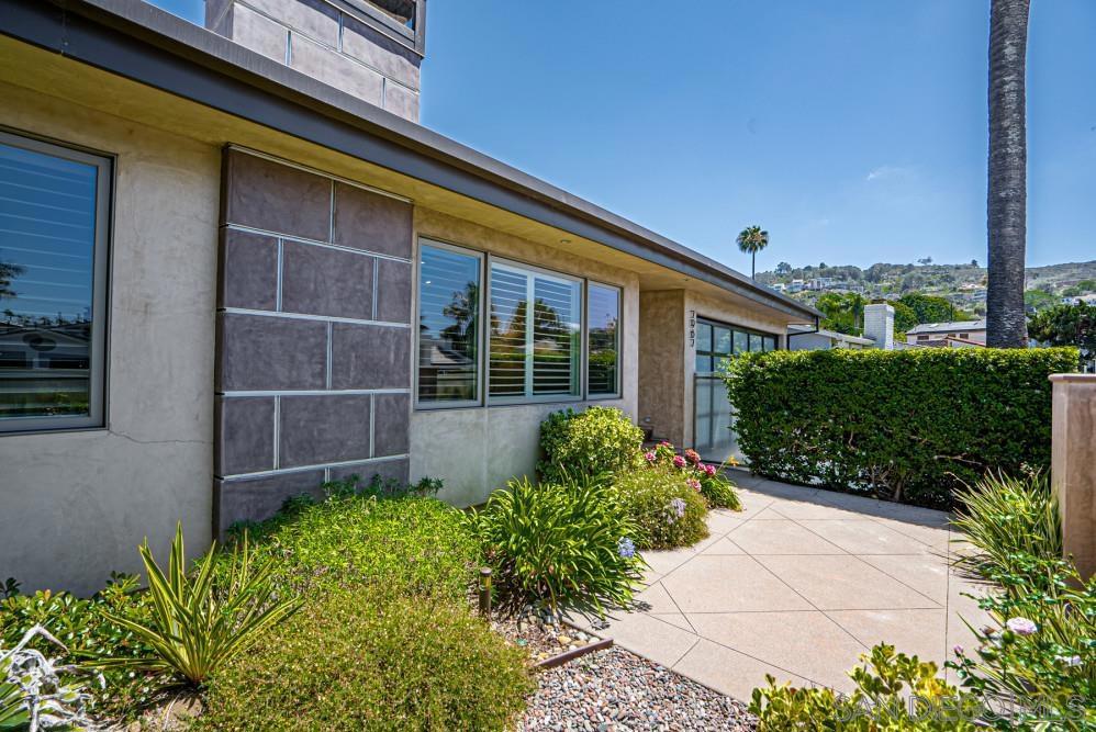 7967 Paseo Del Ocaso Property Photo 38