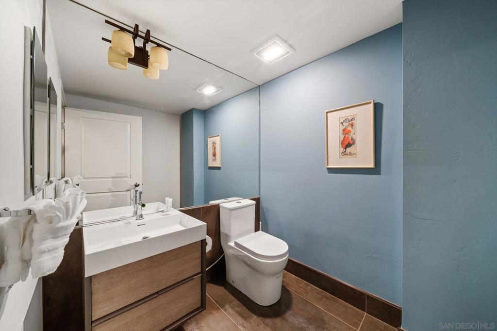 1080 Park Blvd 1702 Property Photo 34