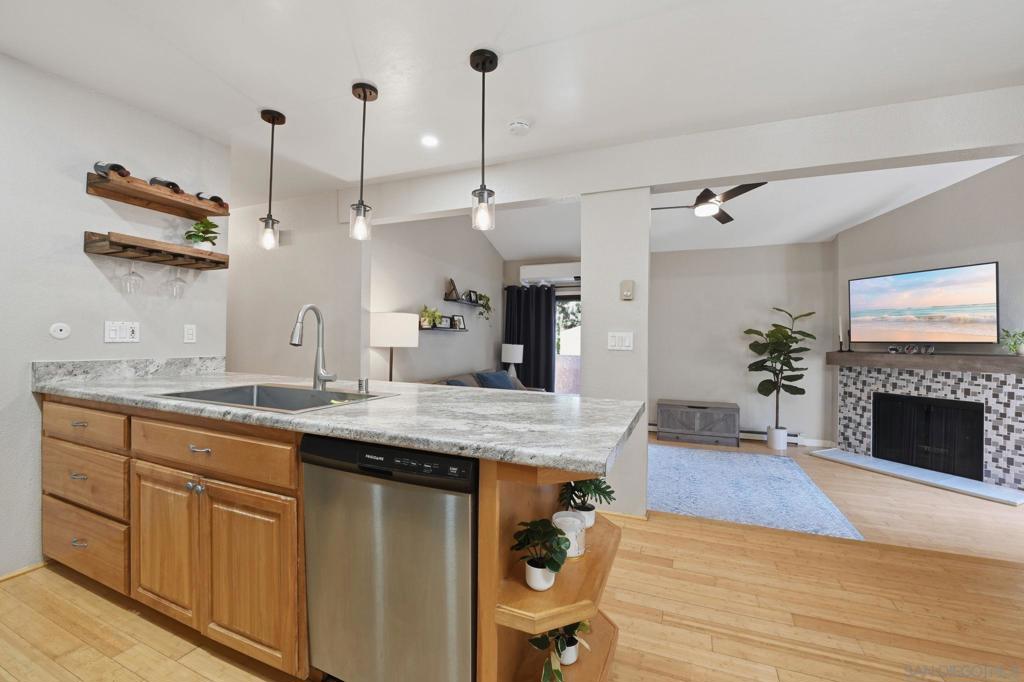 13768 Ruette Le Parc C Property Photo 14