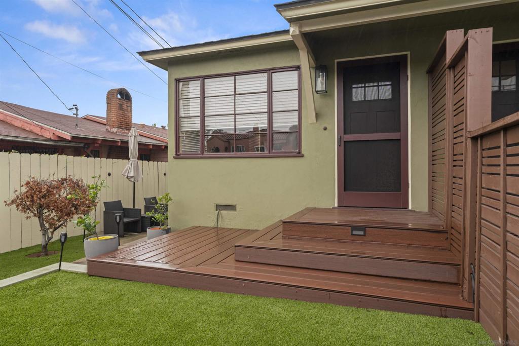 1936 40 Dale St Property Photo 6