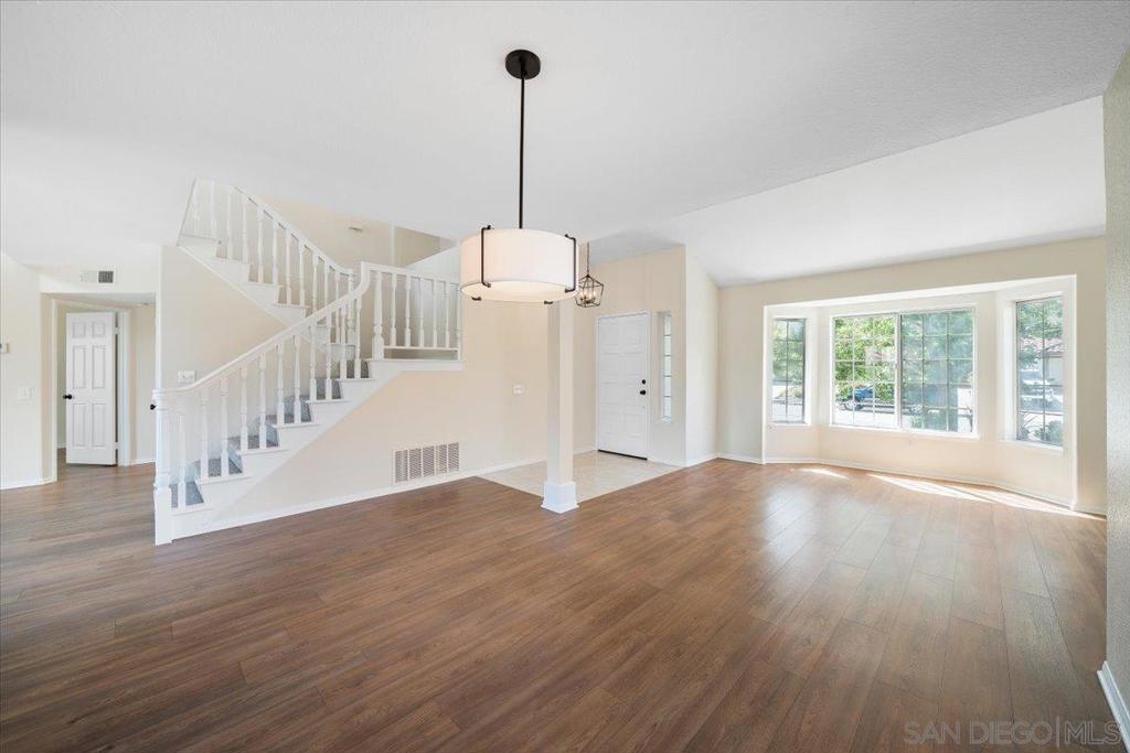 1726 Las Palmas Ln Property Photo 8