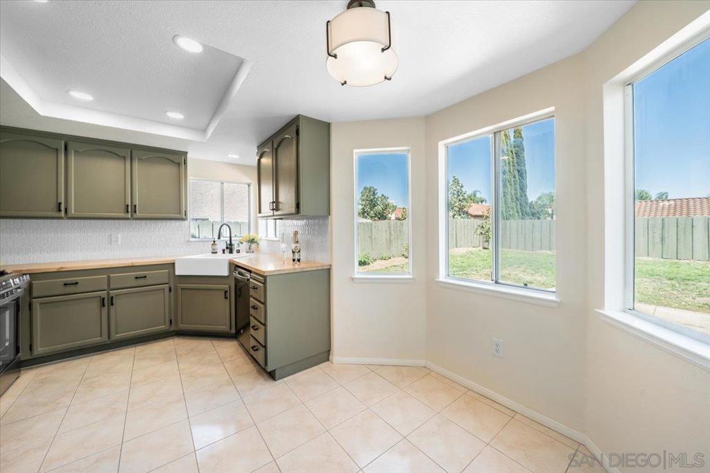 1726 Las Palmas Ln Property Photo 22