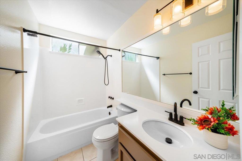 1726 Las Palmas Ln Property Photo 23