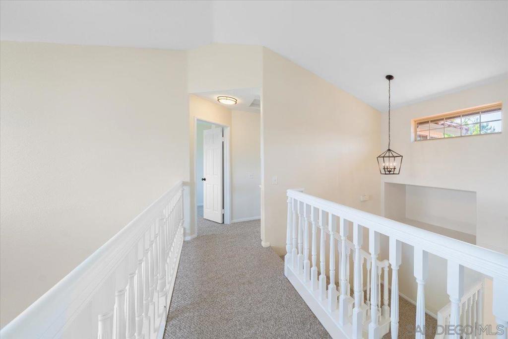 1726 Las Palmas Ln Property Photo 32