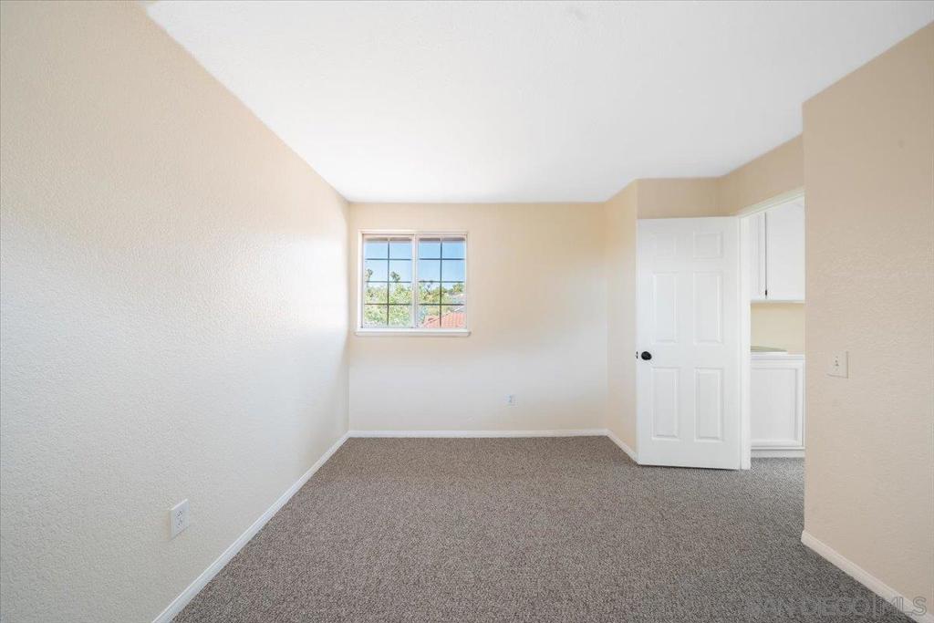 1726 Las Palmas Ln Property Photo 43