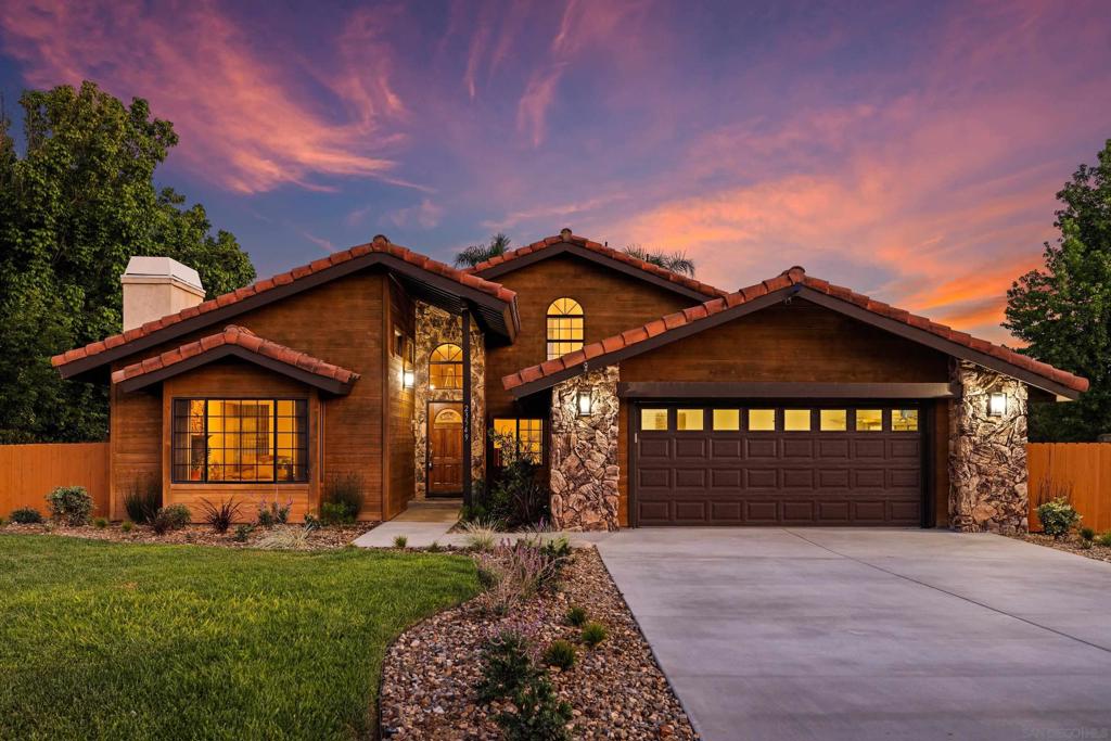 23549 Oriente Way Property Photo 1