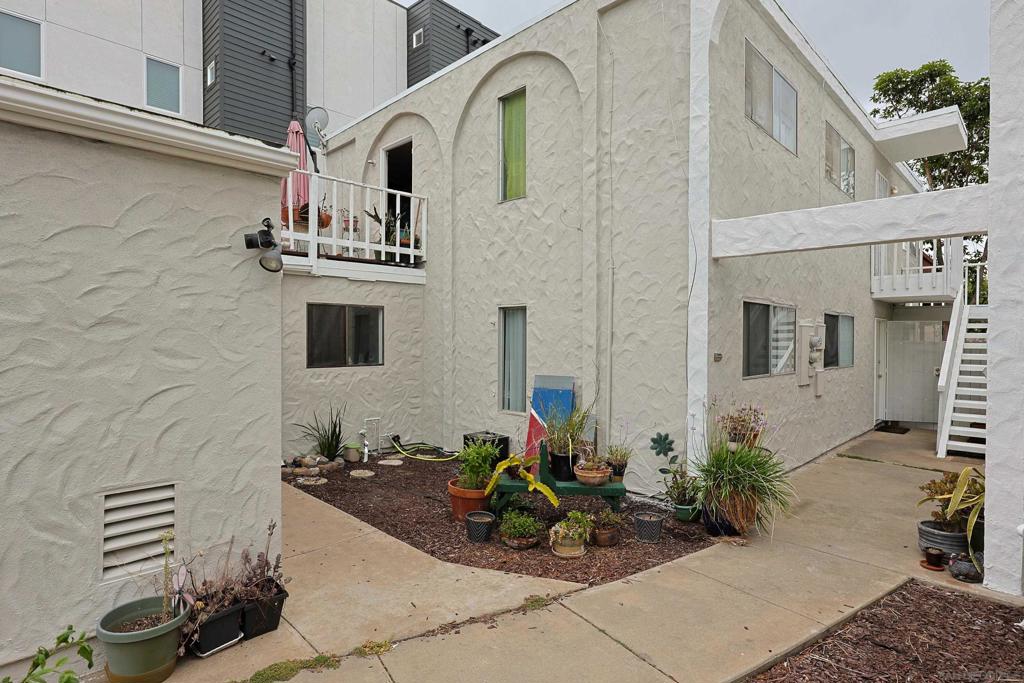 5419 Lauretta St Apt A &b Property Photo 11
