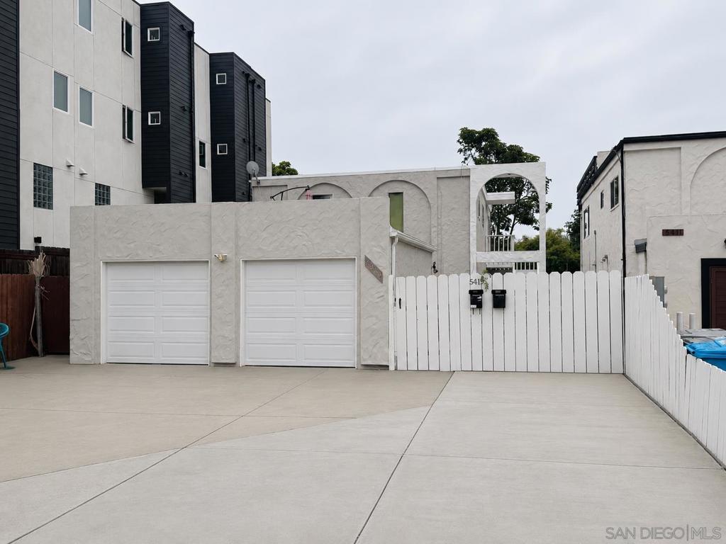 5419 Lauretta St Apt A &b Property Photo 16