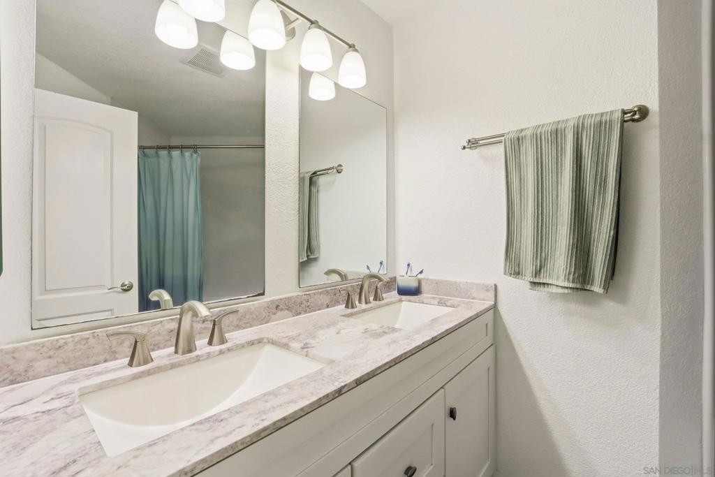7287 Camino Degrazia 2 Property Photo 17