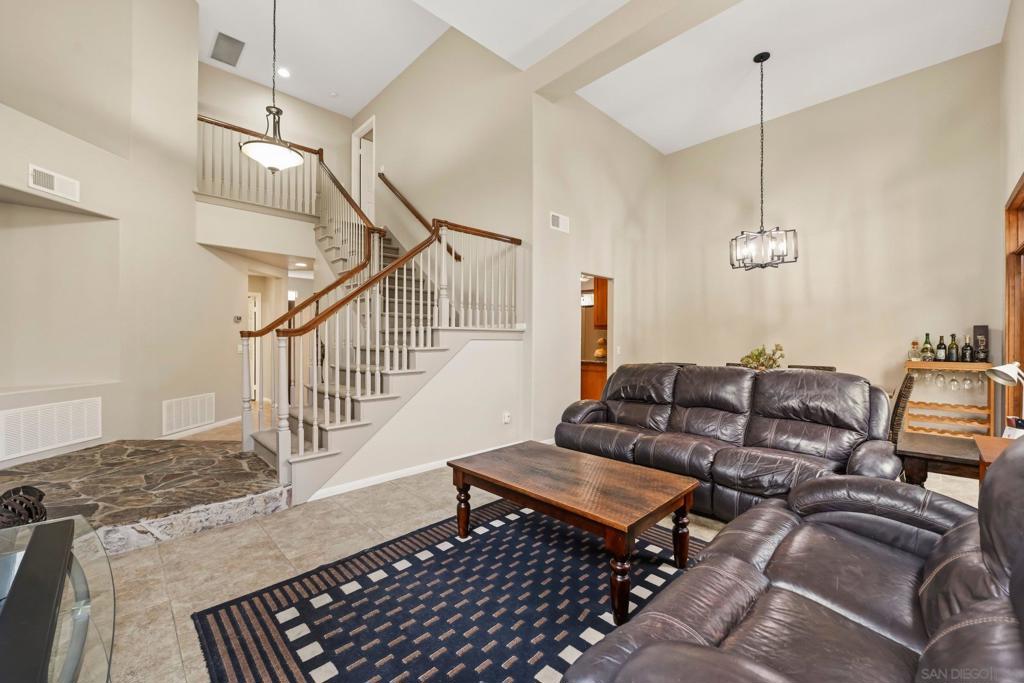 8933 Hampe Ct Property Photo 5