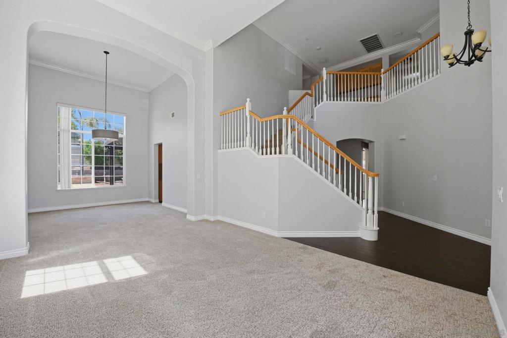 25331 Chesterfield Ln Property Photo 6