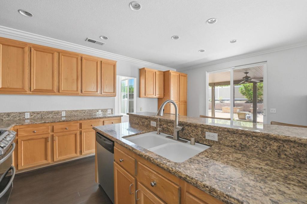 25331 Chesterfield Ln Property Photo 20