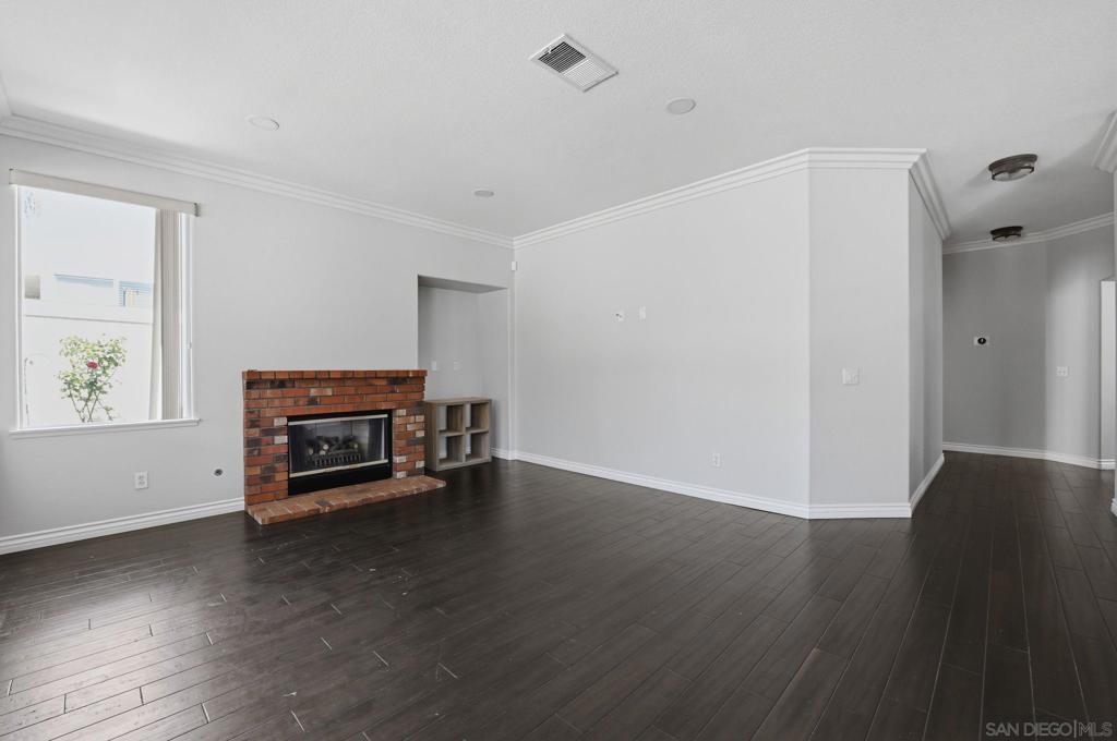 25331 Chesterfield Ln Property Photo 22