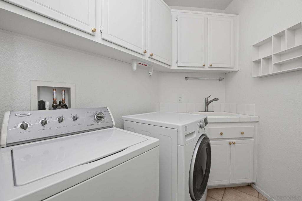 25331 Chesterfield Ln Property Photo 27