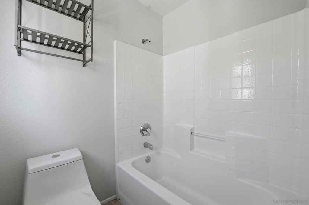 25331 Chesterfield Ln Property Photo 32