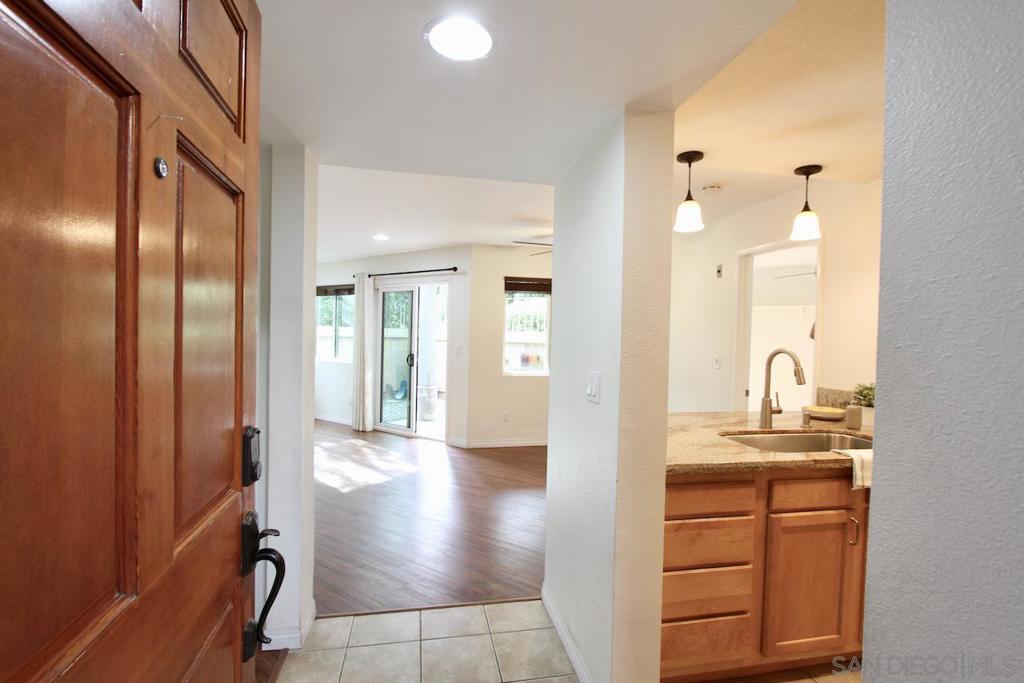 3021 Golden Oak Way Property Photo 2