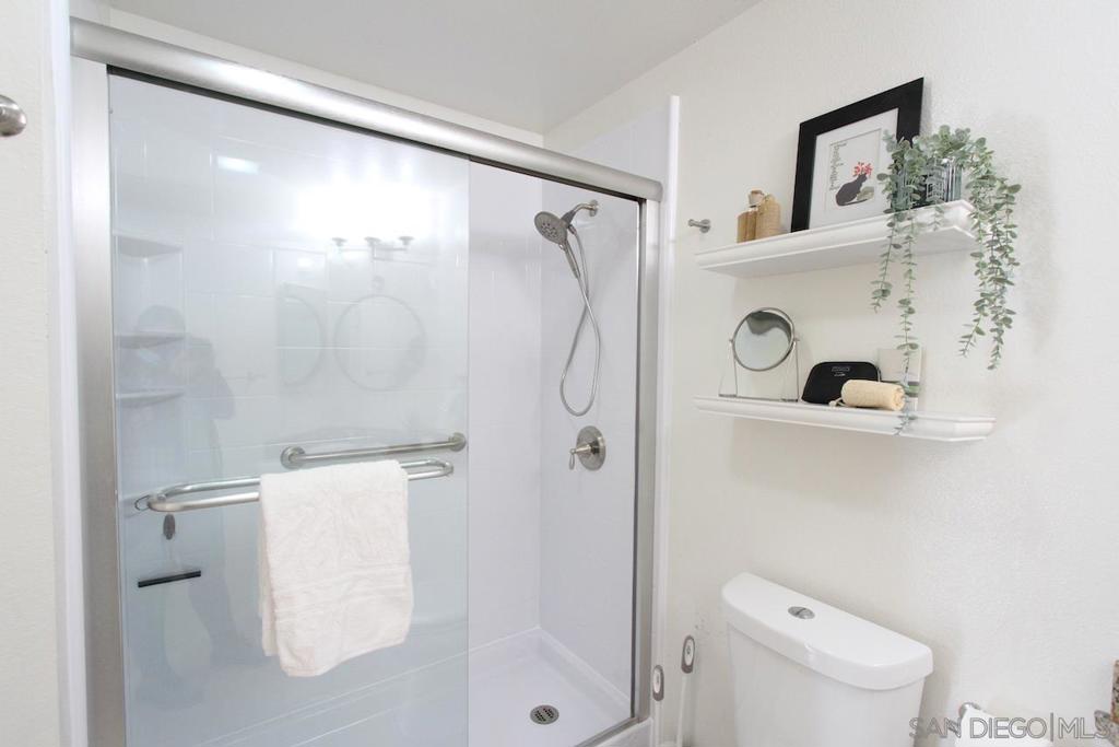 3021 Golden Oak Way Property Photo 9