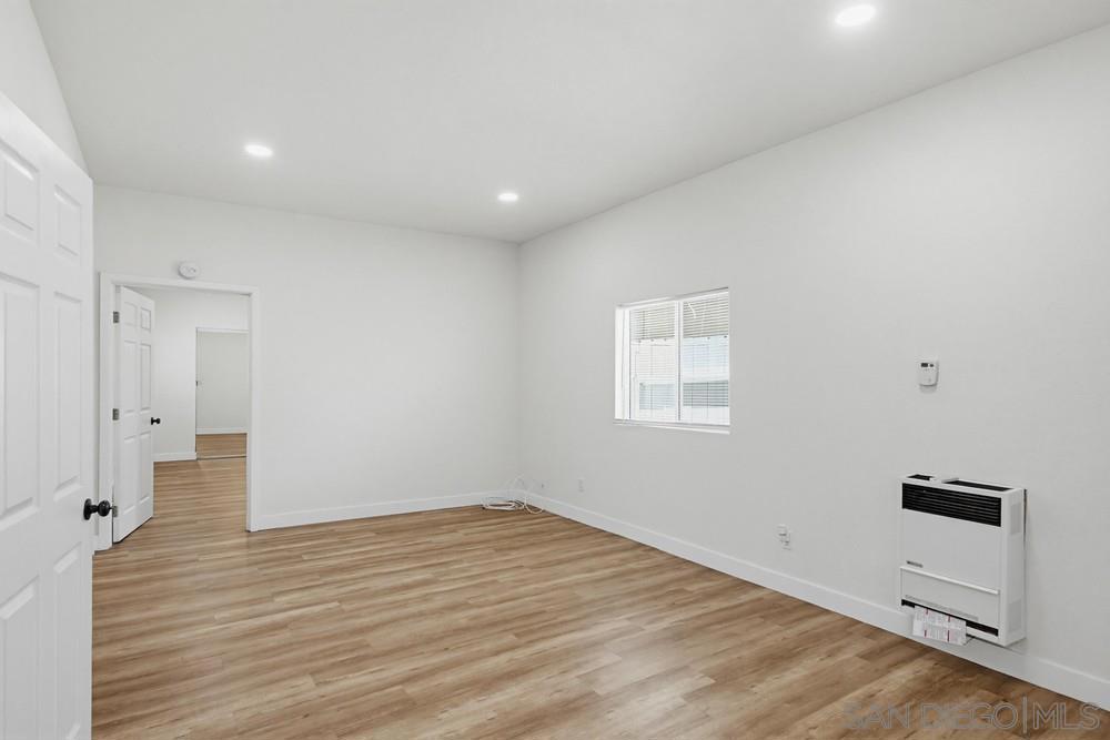 4458 32nd Property Photo 9