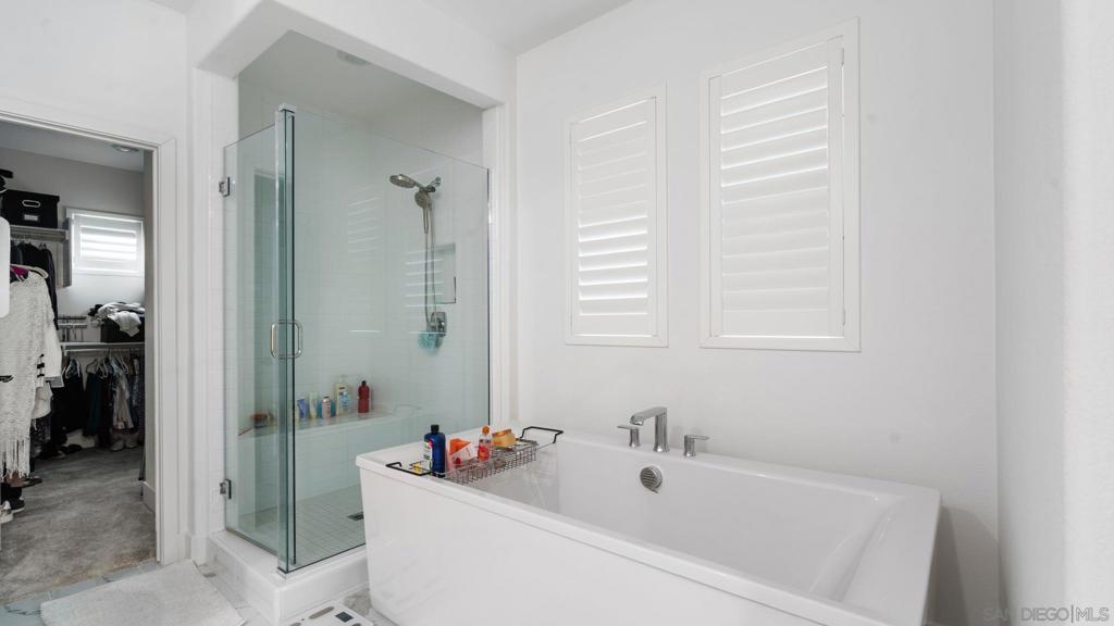 15681 Rennyson Way Property Photo 13